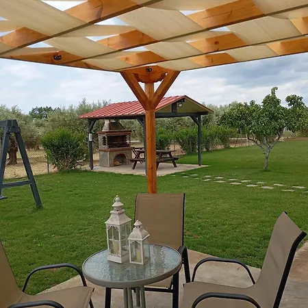 Armonia House Vakantiehuis Dikella